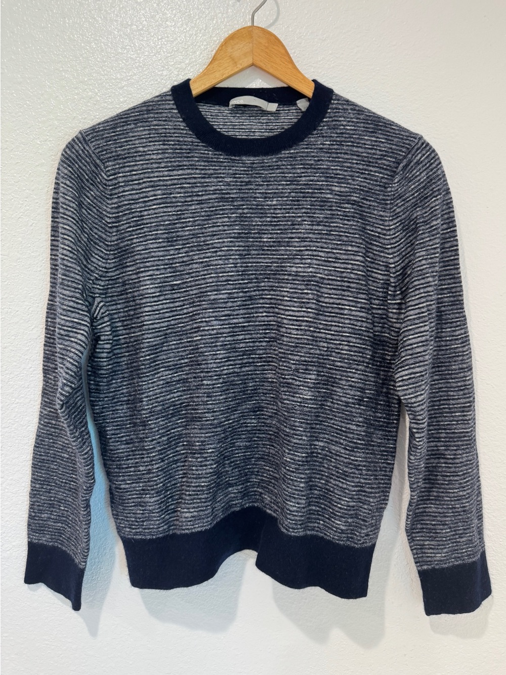 Vince Quiet Luxury Navy Stripe Wool Cashmere Blend Crewneck Knit Sweater Top L
